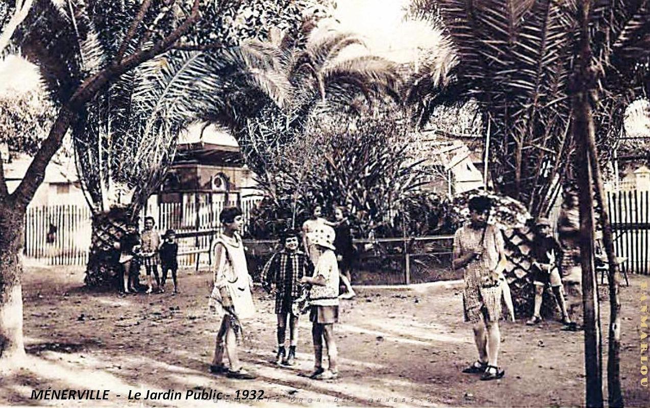 Menerville - Jardin Public - 1932.jpg